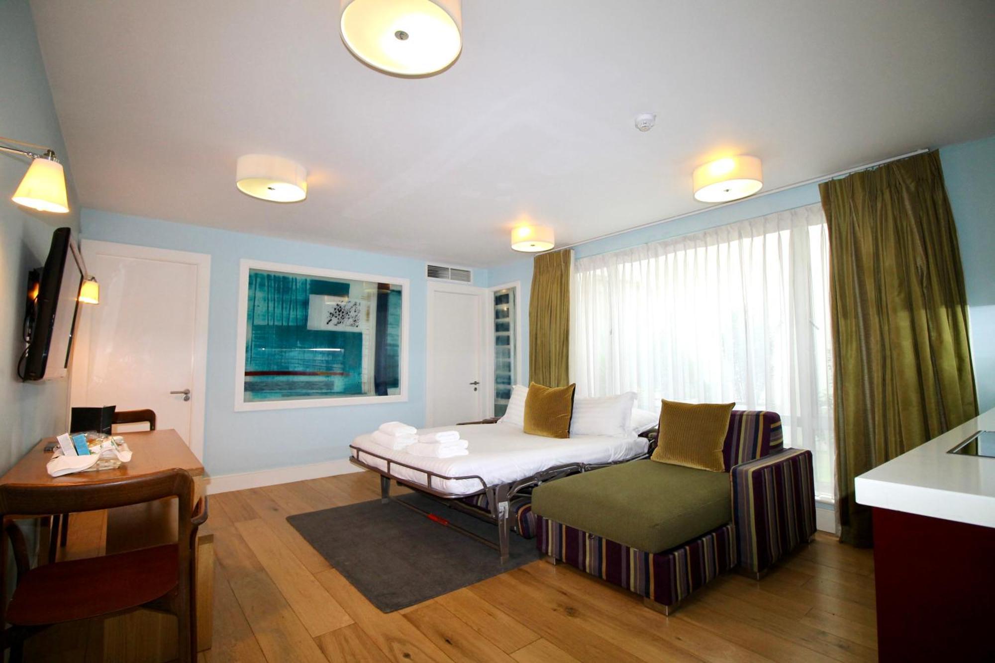 Residences At The Gyle - Londra Dış mekan fotoğraf