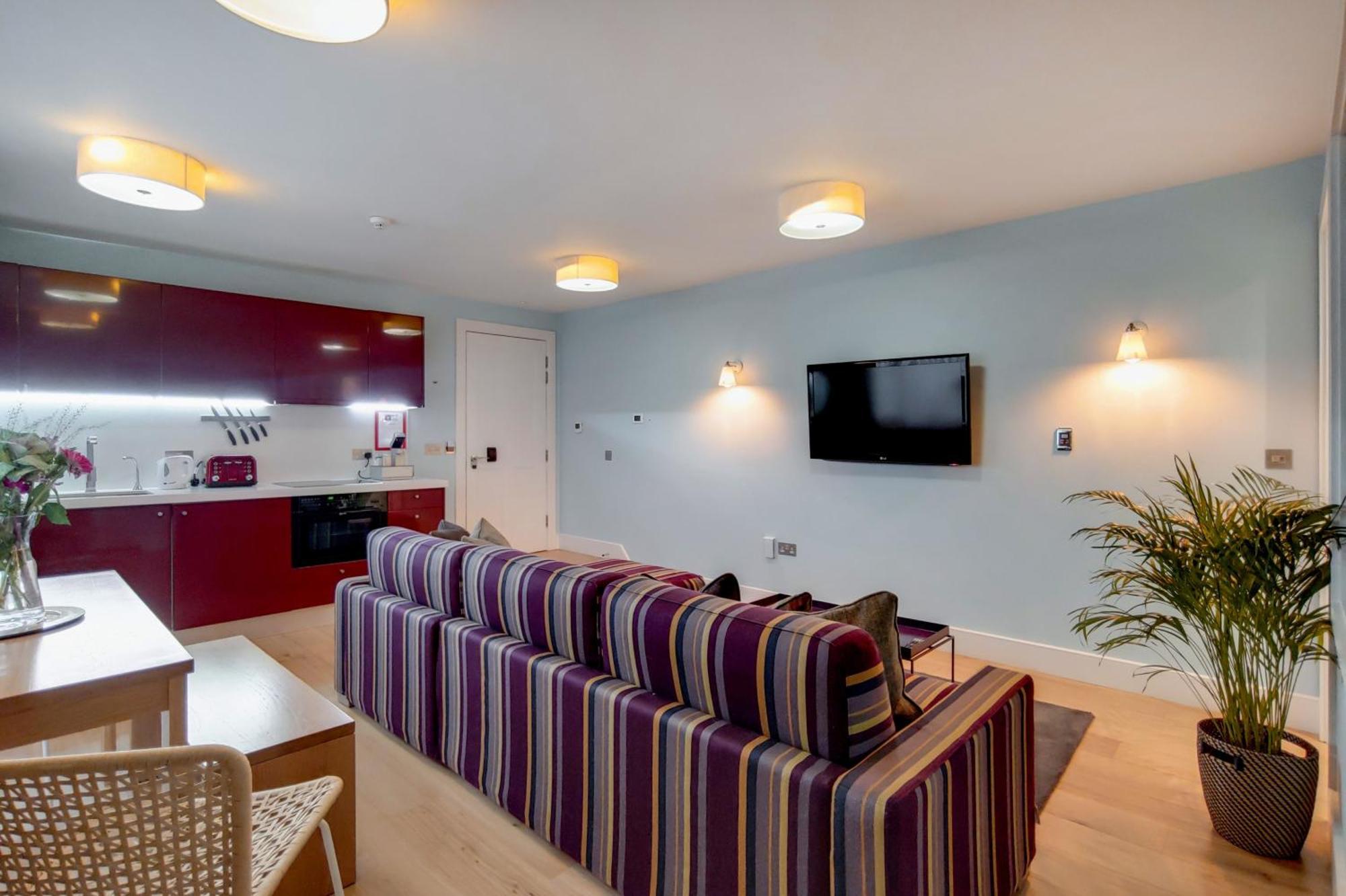 Residences At The Gyle - Londra Dış mekan fotoğraf